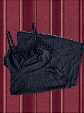 Satin Lace-Trim Chemise Nightgown in Black